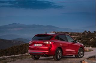 Ford Kuga PHEV: 225 ίπποι με κατανάλωση από 1,4lt/100km